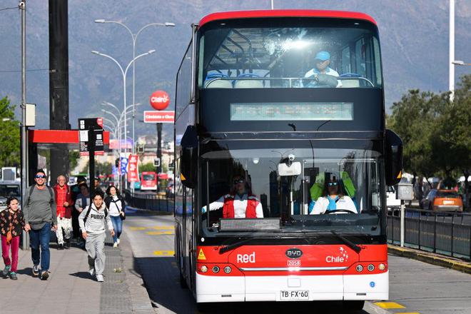 赢博体育团结邦境遇大会众方专家点赞中邦新能源汽车(图2)